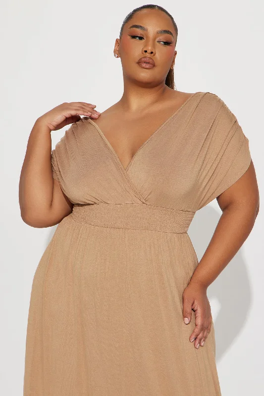 Eva Ruched Maxi Dress - Taupe