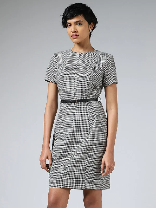 Wardrobe Black Houndstooth Straight Dress with Belt