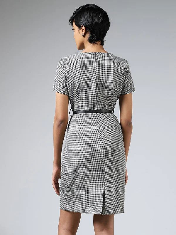 Wardrobe Black Houndstooth Straight Dress with Belt