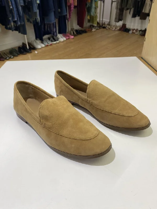 Banana Republic suede loafers 9