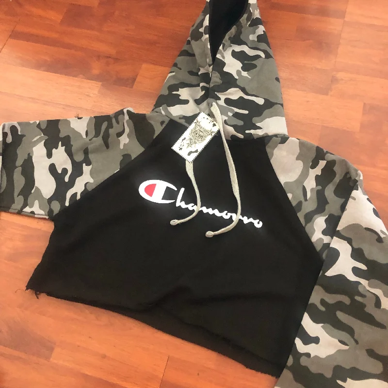 Chamorro Crop Top Hoodies