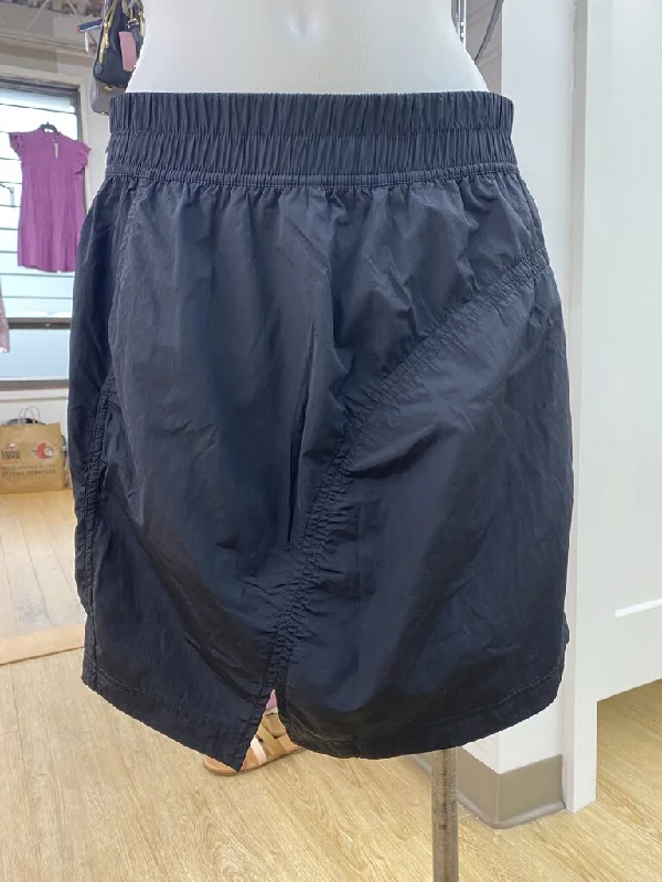 Lululemon sporty skirt M