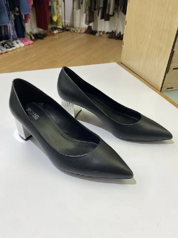 Michael Kors pumps 37.5