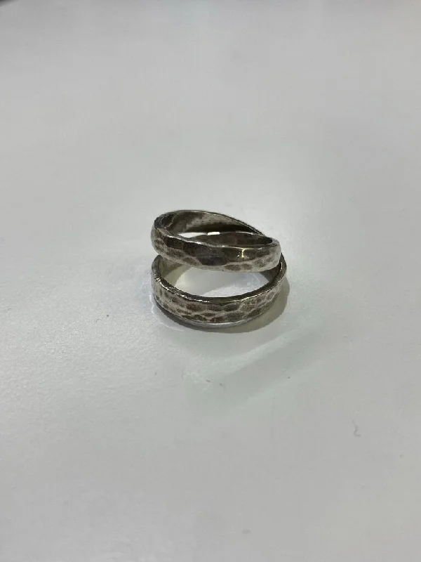 Sterling silver crossover ring