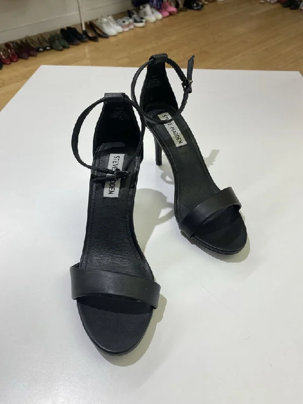 Steve Madden heel sandals NWT 6