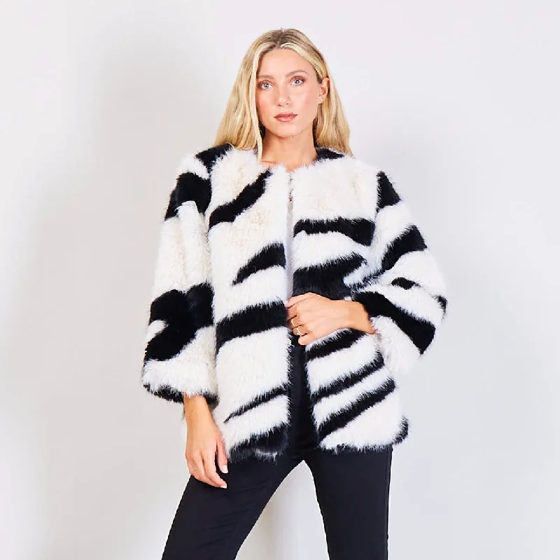 Wholesale black and white paneled faux fur jacket